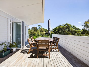 Ultimate Family Living, Modern, Private & Spacious