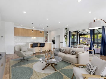 Single-level Modern Family Living in Stanmore Bay