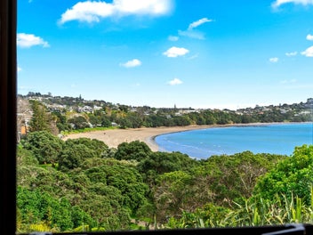 Spacious coastal home with beach access and views