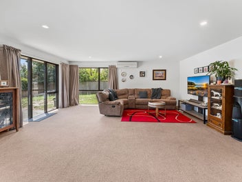 Need 4 bedrooms in this great location?