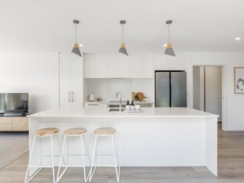 Sunlit Style with Smart Design