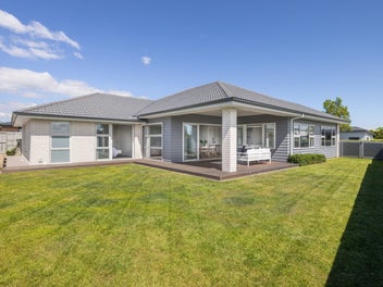 Smart Design. Big Spaces. Coastal Ease.