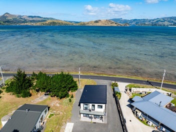 Home or AirBnB on Otago Peninsula