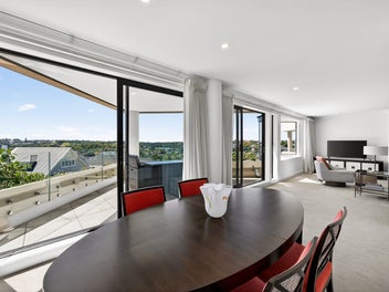 Victoria Ave with views for $2,395,000