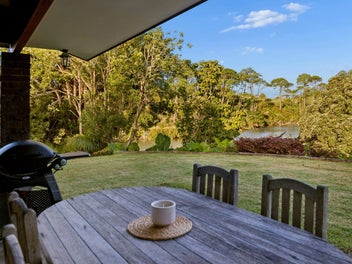 Waterfront position. 70s character.