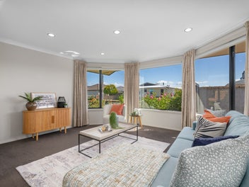 Three bedroom townhouse - Kensington Mews