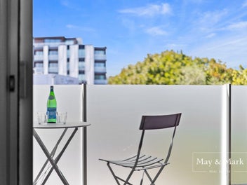 Mt Eden 2-Bed Apartment in Auckland Grammar Zone