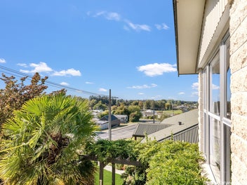 A Hobbyist’s Haven with a View