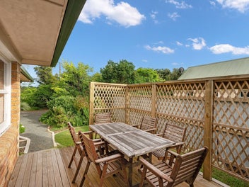 Relocating owners say sell