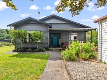 Charming country home in Lochiel