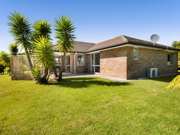 Brick Family Home in Highlands Park