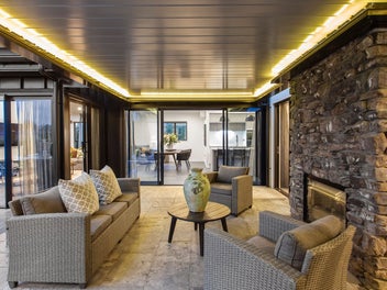 Luxury, Space & Serious Selling Motivation