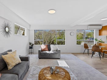 Timeless Weatherboard. Dynamic Living.