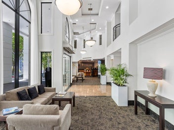 Bright & Stylish City Gem with Carpark