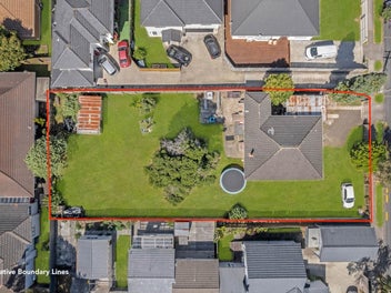 Goldmine In Central Location – 1103m² Flat Site