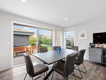 Executive Elegance in Woodridge