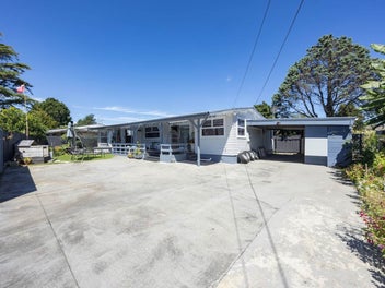 A Classic Kiwi Home with Options