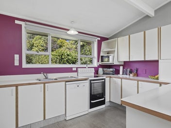 Secluded Living with Flexible Spaces