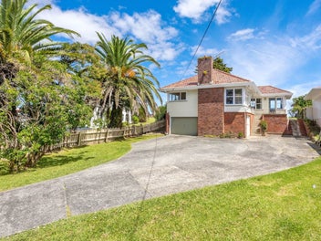 Potential Plus in Wellsford!!