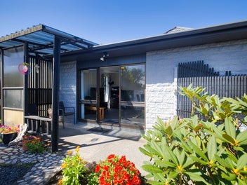 Private | Modern | Townhouse