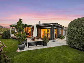 Charming and Immaculate in Springlands