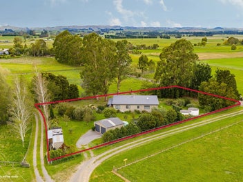 Compact home, private setting