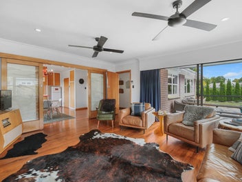 Colemans Road - Attention All!