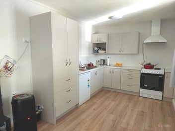 Charming End-Flat - Convenience & Easy Living