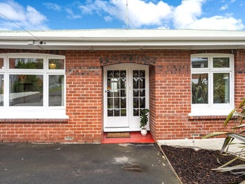 Private, Sunny & Ready for You