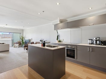 Effortless Living in the Heart of the Mount