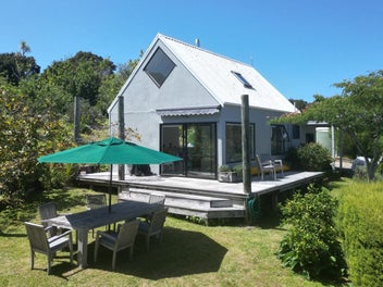 House, Car, Boat - The Ultimate Kawau Escape