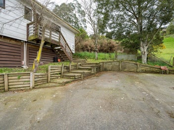 Price Reduced – Priced to Sell!