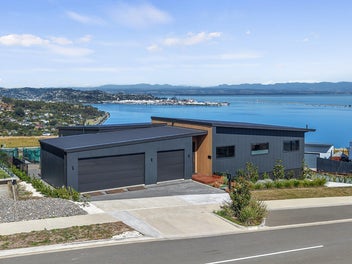 The Complete Package - Space, Style & Views