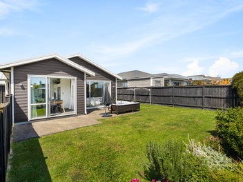 Distinctive Living | Distinguished location