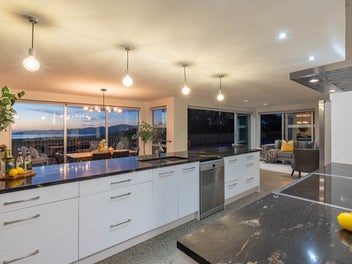 Unparalleled Views – A Private Lifestyle Retreat