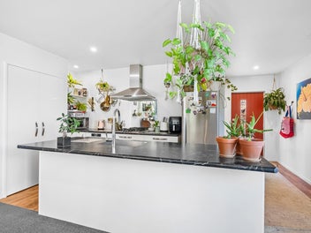 GOING, GOING, GONE - SHORT NOTICE AUCTION