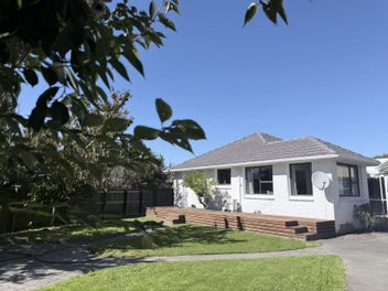 Top Zones, Big Section, Dual Living