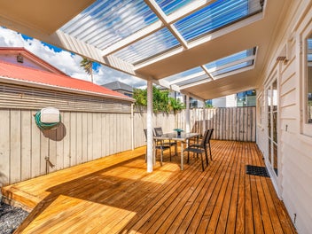 Mt Wellington Gem! Move in ready!