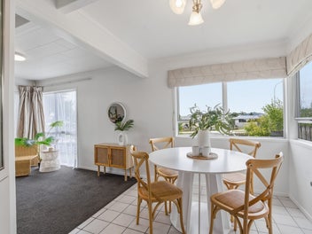 Motivated sellers, present all offers!