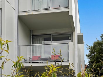 Image 1 of 14
