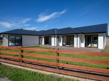 BRAND NEW EXECUTIVE HOME WITH 3 CAR GARAGE