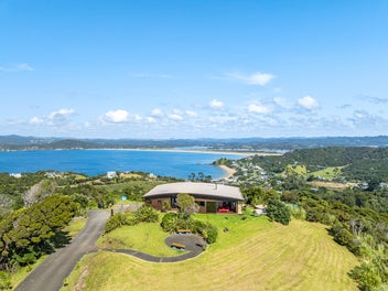 Monumental Position - Exquisite Ocean Outlook