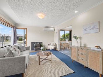 Minutes from the Beach!