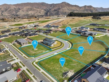 Perfectly Poised & Elevated 1,200m2