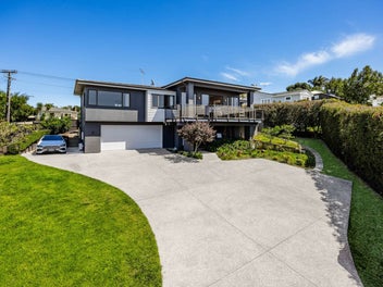 Ultimate Family Sanctuary, Commanding Sea Views