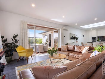 Seriously Good Buying! Poolside Dream Home.