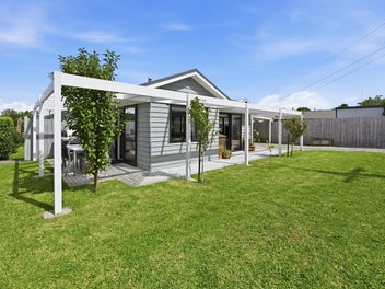 “OLD SCHOOL BUILDERS" OWN 3 BEDROOM HOME $725,000