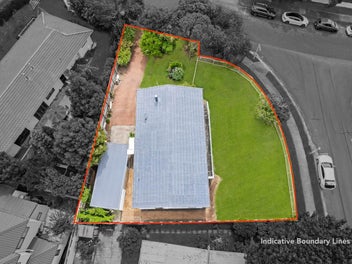 Prime Freehold in Westlake Girls Zone!