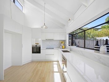 Huge family opportunity - Must Go!