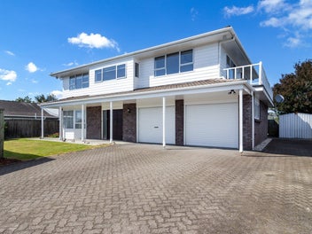 Family Living, Double Glazing and Thermal Heating